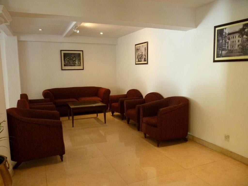 Hotel Suisse Kandy Exterior foto