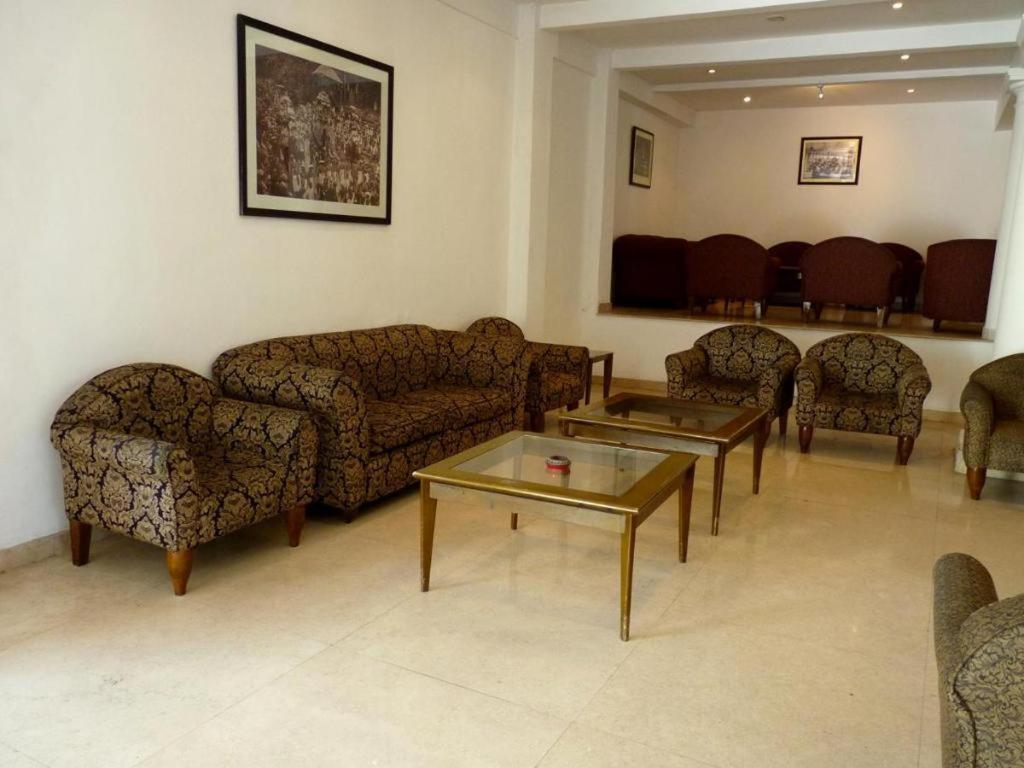 Hotel Suisse Kandy Exterior foto