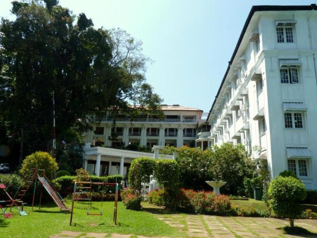 Hotel Suisse Kandy Exterior foto